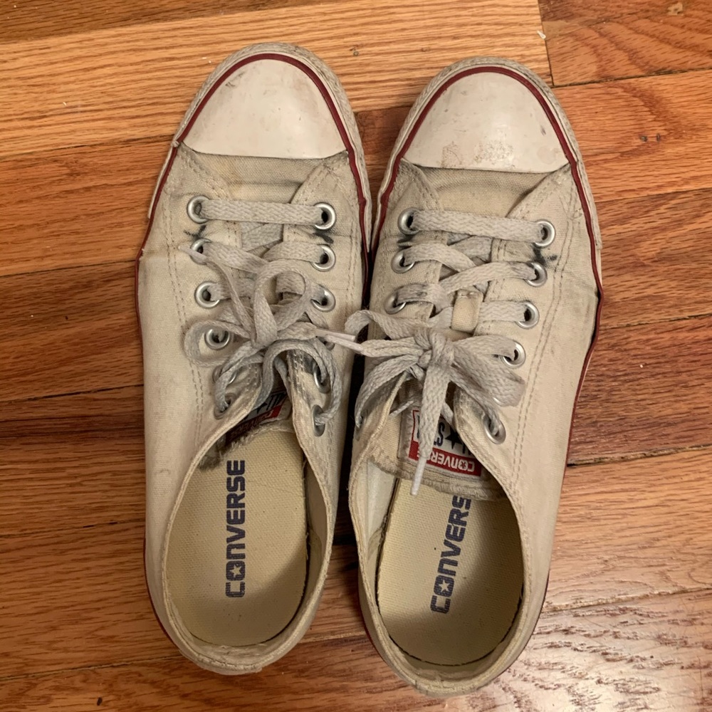 Converse Chuck Taylor Sneaker Size 7.5
